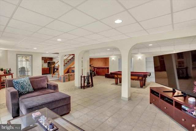 4755 MAPLE SHADE DR, Harrisburg, PA 17110