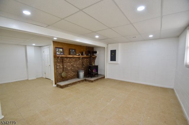 38 Notch Rd, Jefferson Twp., NJ 07438