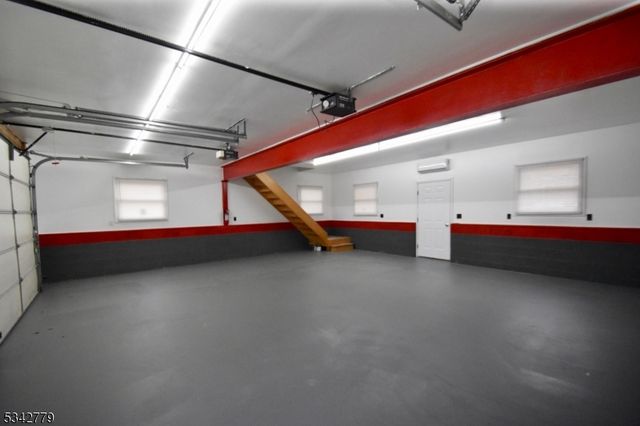 38 Notch Rd, Jefferson Twp., NJ 07438