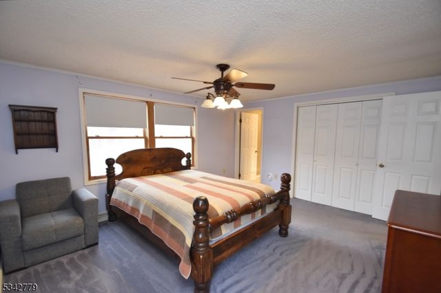 38 Notch Rd, Jefferson Twp., NJ 07438