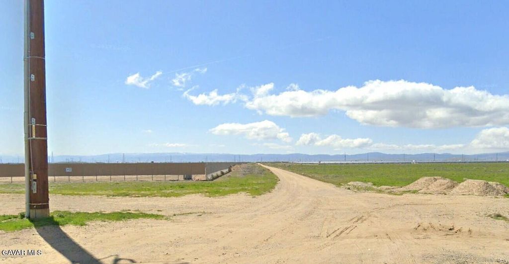 11800 Matra Ave & 118th St West, Rosamond, CA 93560