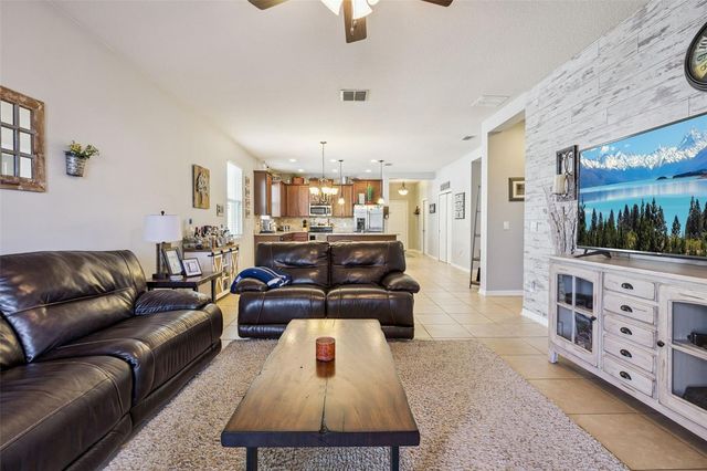 1127 WHITE WATER BAY DRIVE, Groveland, FL 34736