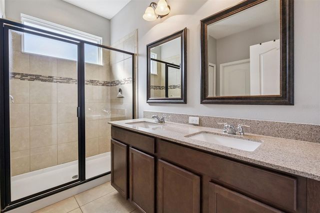 1127 WHITE WATER BAY DRIVE, Groveland, FL 34736