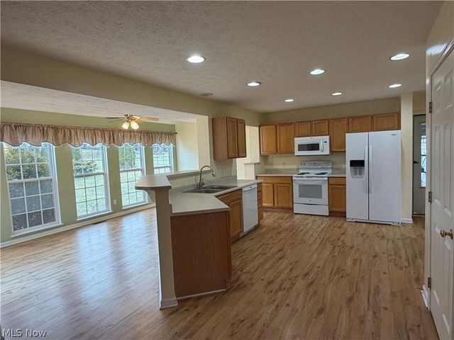 9754 Agate Street NW, Canal Fulton, OH 44614