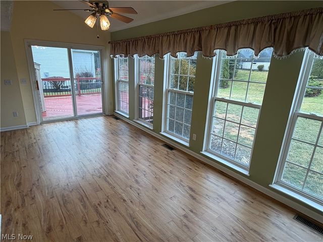 9754 Agate Street NW, Canal Fulton, OH 44614