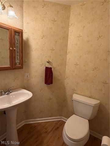 9754 Agate Street NW, Canal Fulton, OH 44614