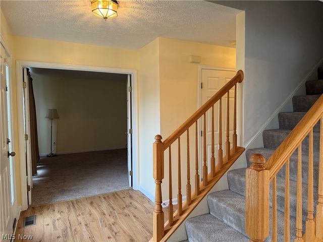 9754 Agate Street NW, Canal Fulton, OH 44614