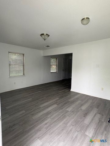 403 S 7th Street, Copperas Cove, TX 76522