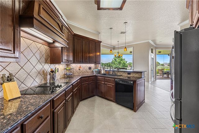 2725 Hester Way, Salado, TX 76571