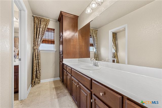 2725 Hester Way, Salado, TX 76571