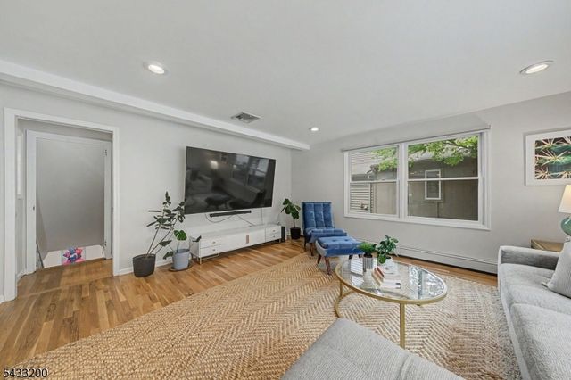 45 Highfield Rd, Bloomfield Twp., NJ 07003