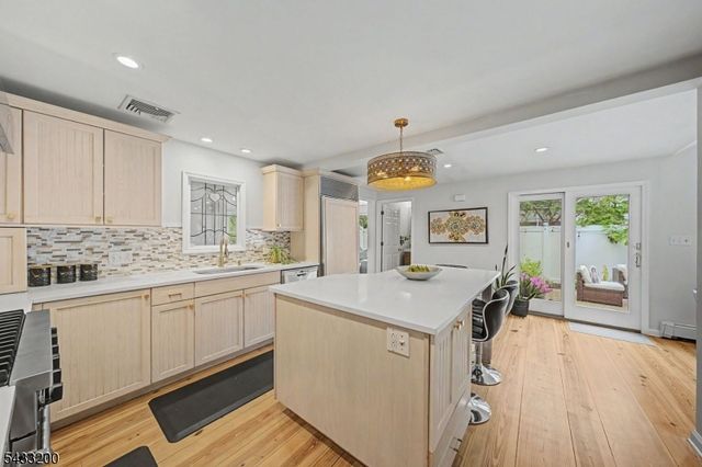 45 Highfield Rd, Bloomfield Twp., NJ 07003