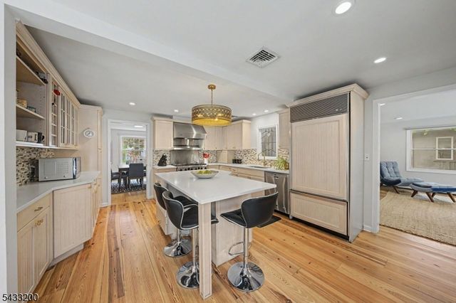 45 Highfield Rd, Bloomfield Twp., NJ 07003