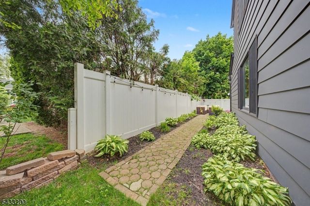 45 Highfield Rd, Bloomfield Twp., NJ 07003