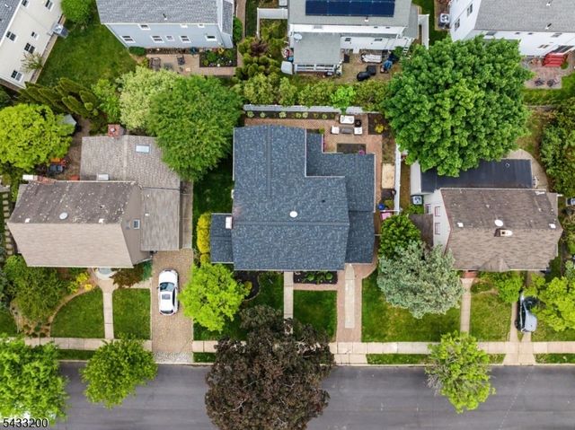 45 Highfield Rd, Bloomfield Twp., NJ 07003
