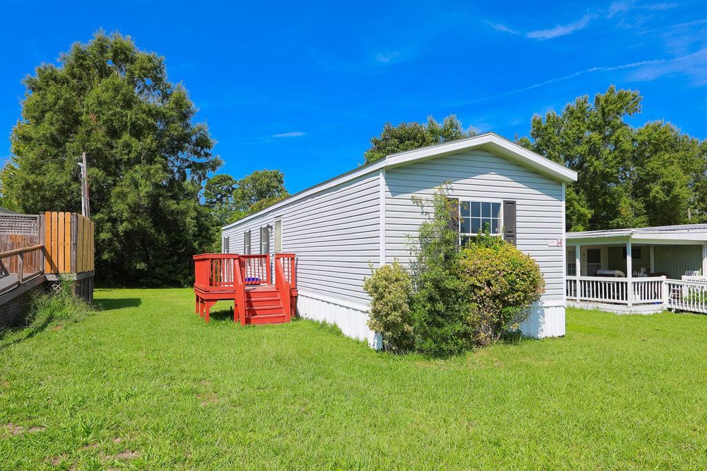 2100 Highway 15, Myrtle Beach, SC 29577 — exterior