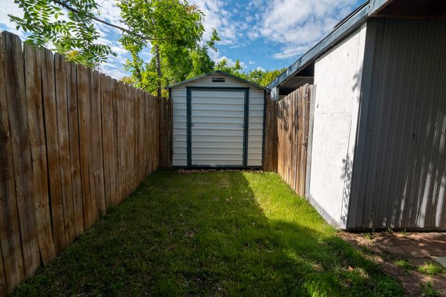 807 Meadow Mead Drive, Allen, TX 75002