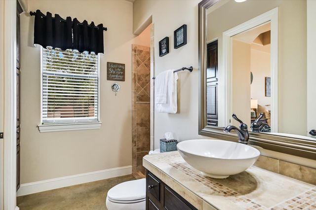 20409 Cordill LN, Spicewood, TX 78669