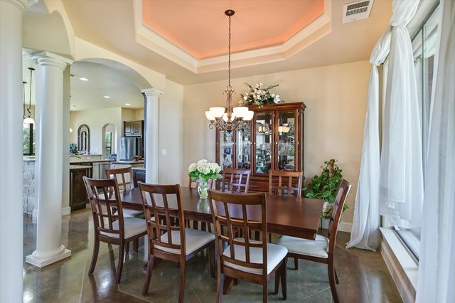 20409 Cordill LN, Spicewood, TX 78669