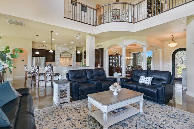 20409 Cordill LN, Spicewood, TX 78669