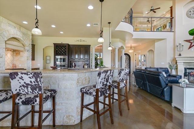 20409 Cordill LN, Spicewood, TX 78669