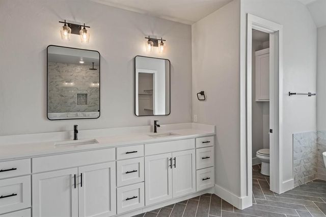 2284 Summit Circle, Blanchard, OK 73010