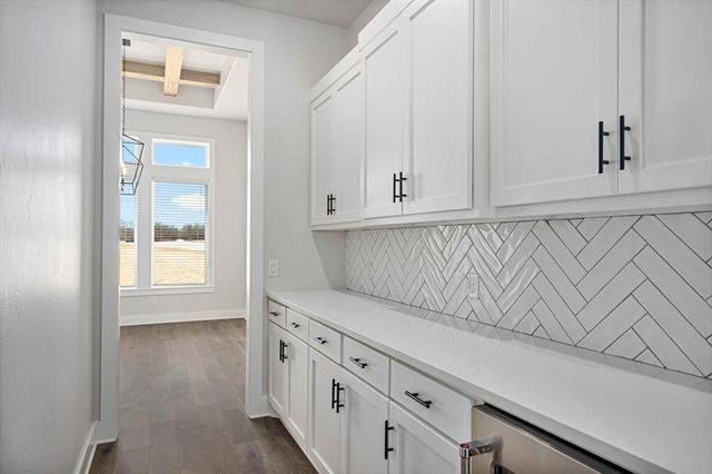 2284 Summit Circle, Blanchard, OK 73010