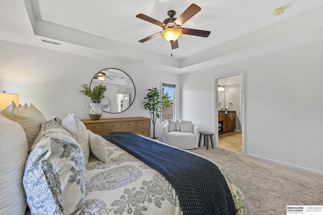 720 S 200th Street, Elkhorn, NE 68022