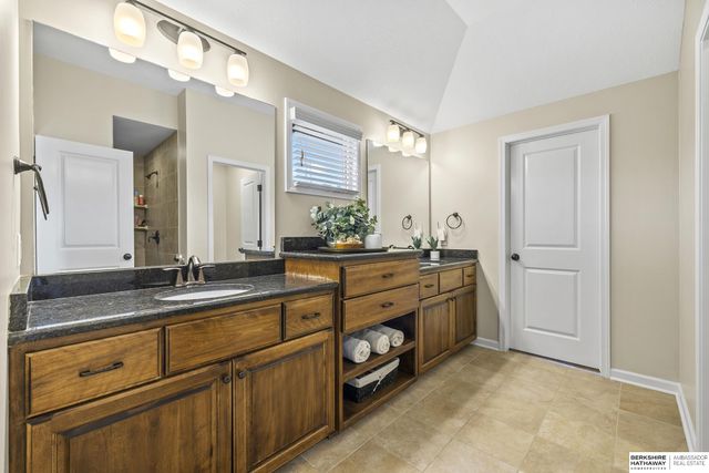 720 S 200th Street, Elkhorn, NE 68022