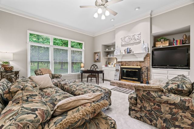 5544 S New Hope Rd, Hermitage, TN 37076