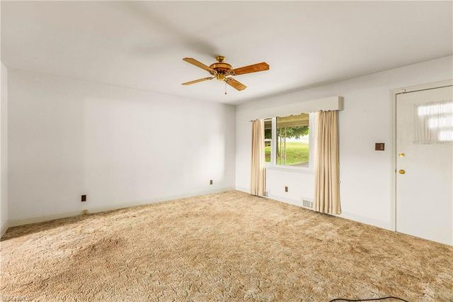 5500 Rozianna Drive, Winston-salem, NC 27106