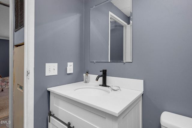 8154 Cedar Grove School Loop Road, Nashville, NC 27856