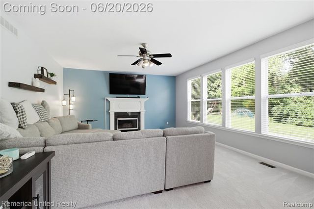 1842 Autumn Glen Drive, Howell, MI 48843