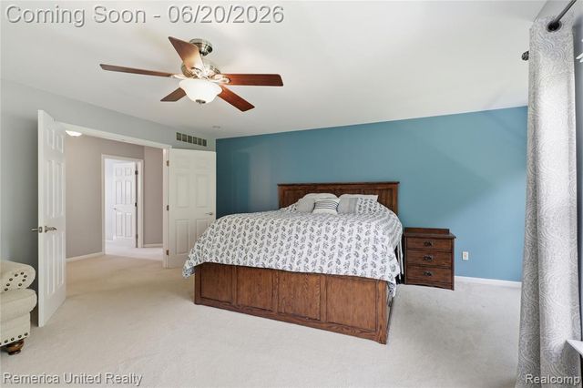 1842 Autumn Glen Drive, Howell, MI 48843