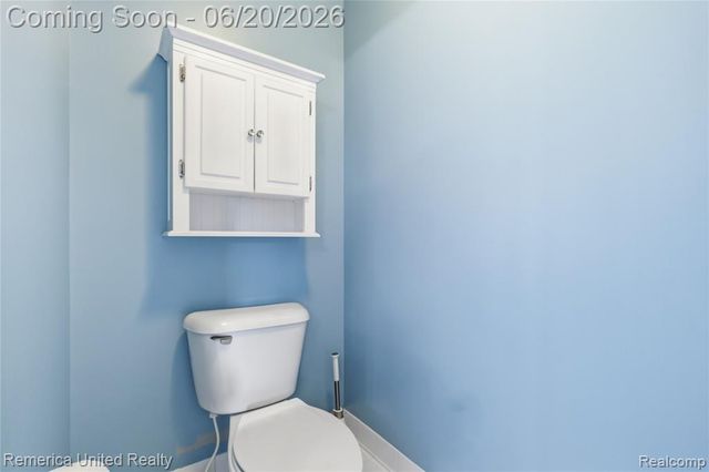 1842 Autumn Glen Drive, Howell, MI 48843