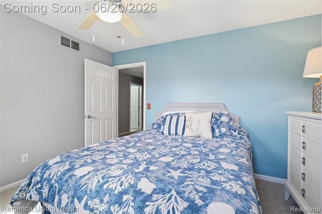 1842 Autumn Glen Drive, Howell, MI 48843