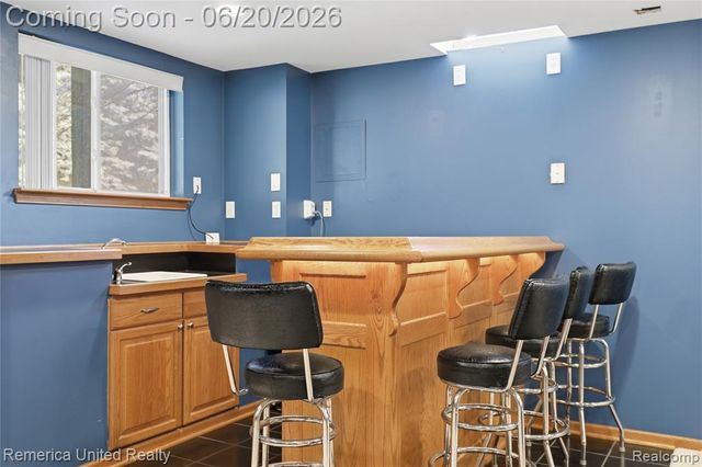 1842 Autumn Glen Drive, Howell, MI 48843