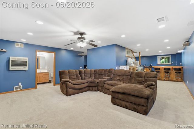 1842 Autumn Glen Drive, Howell, MI 48843