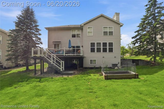 1842 Autumn Glen Drive, Howell, MI 48843
