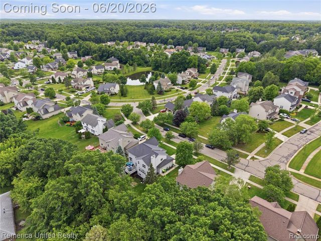 1842 Autumn Glen Drive, Howell, MI 48843