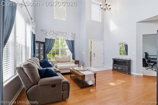 1842 Autumn Glen Drive, Howell, MI 48843