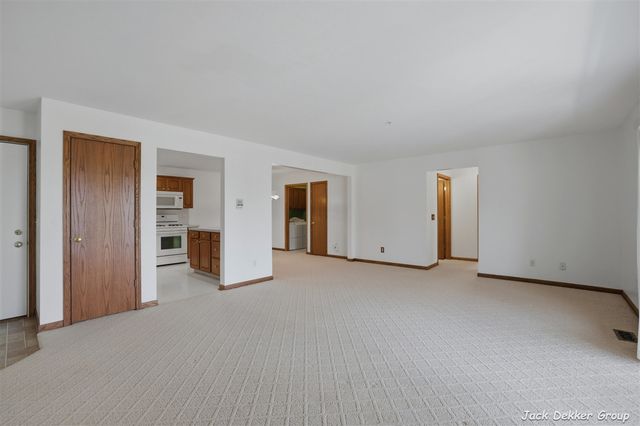3153 E Crystal Waters Drive 2, Holland, MI 49424