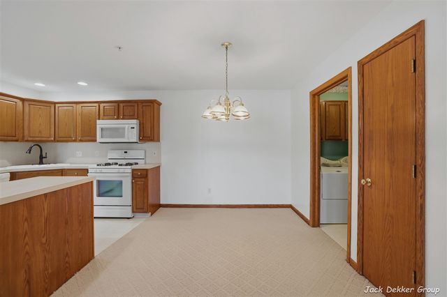 3153 E Crystal Waters Drive 2, Holland, MI 49424