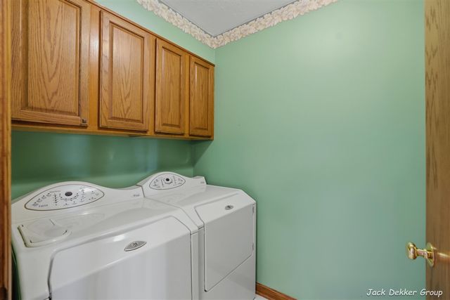 3153 E Crystal Waters Drive 2, Holland, MI 49424