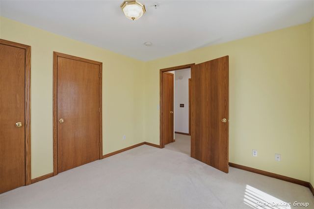 3153 E Crystal Waters Drive 2, Holland, MI 49424