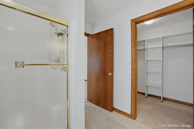 3153 E Crystal Waters Drive 2, Holland, MI 49424