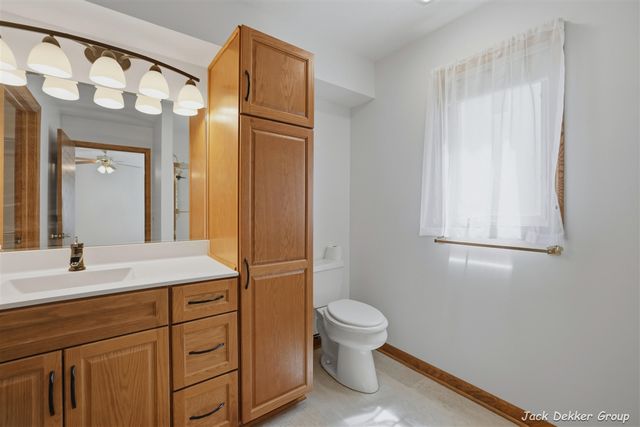3153 E Crystal Waters Drive 2, Holland, MI 49424