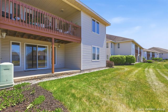 3153 E Crystal Waters Drive 2, Holland, MI 49424