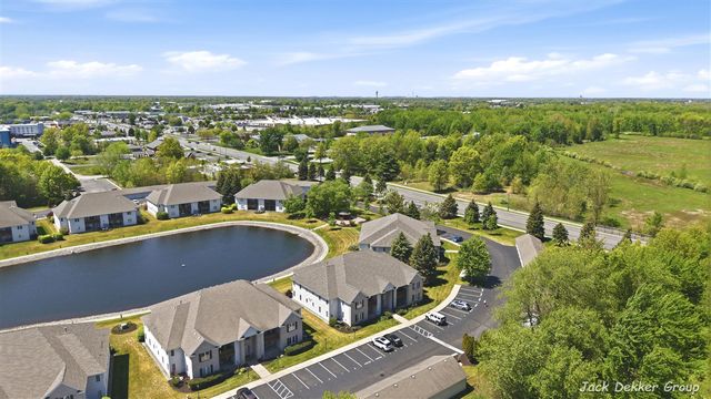 3153 E Crystal Waters Drive 2, Holland, MI 49424