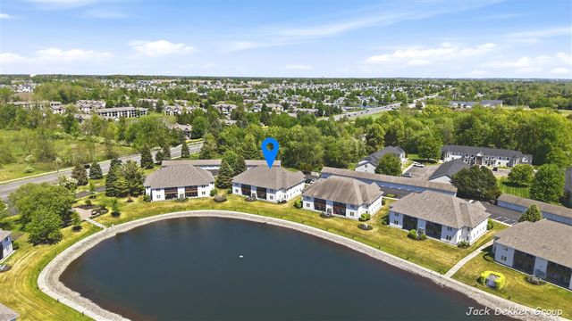 3153 E Crystal Waters Drive 2, Holland, MI 49424